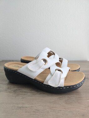 Clarks Womens Merliah2 Cove Wedge Sandals Leather White Size 8M